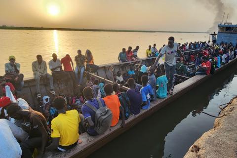 South Sudanese on board a boat from Renk to Malakal as part of the onward movement to their communities. 